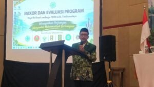 Evaluasi Program